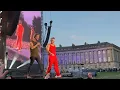 Download Lagu The One and Only (feat. Chesney Hawkes) - Robbie Williams - Royal Crescent, Bath, UK, June 14, 2025