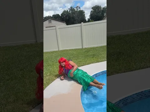 La magia de los detrás de cámaras, la sirena chica era