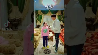 ياعم ارحمني حرام عليك متنسوش تعملو لايك واشتراك للقناة 