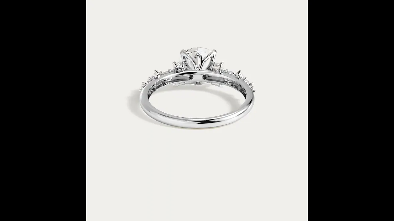 Eulalia丨Round Cut Lab-Grown Diamond Leaf Accent Engagement Ring