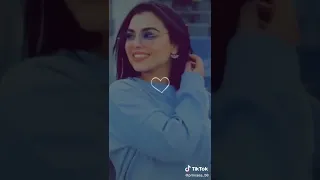 حلوه وكل ماتطل علي بتحلا حالات واتس اب تصاميم للبنات 