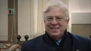 مملكة الجبل   الخواجة فرهايزر بيساعد مناع وبيوعده إنه يقف جنبه وأبوه حسان يقوله إياااك يا مناع دندنها