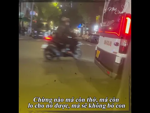 Tình thương của mẹ dù là khi tóc còn xanh hay bạc trắng vẫn không thay đổi