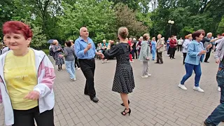 24 05 25г Какая же Я Бабка Влада Вершинина звучит на танцполе в Гомеле  24 05 25г Какая же Я Бабка Влада Вершинина звучит на танцполе в Гомеле