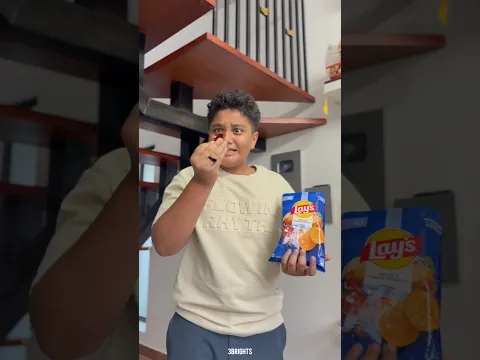 അയ്യോ❗കയ്യിലെ ഭൂതം ആവിയായി പറന്നു പോയി😱 #shorts #youtubeshorts #short