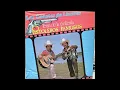 PISTOLEROS FAMOSOS - Los Cadetes de Linares (Video Oficial)