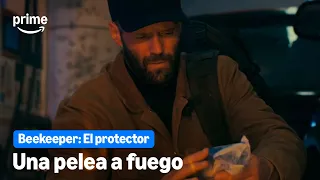 Una pelea a fuego | Beekeeper: El protector