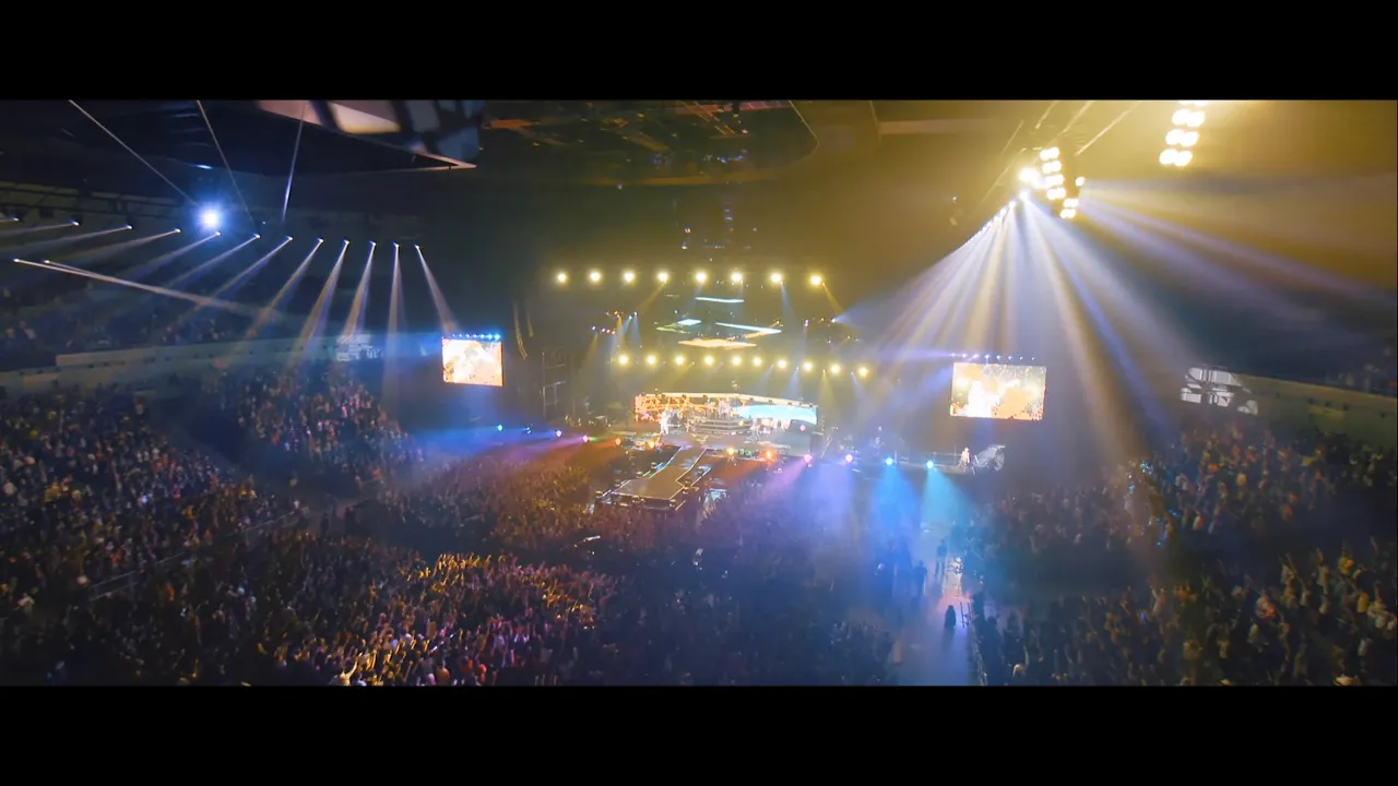 ONE OK ROCK - Change [Official Video from "EYE OF THE STORM" JAPAN TOUR]