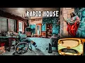 Download Lagu Vintage Abandoned Home Of A Belgian Radio Collector - Hundreds of Radios Left!