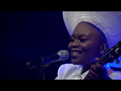 Download MP3 Zoë Modiga - Yakhal' inkomo (Live in Pretoria, SA State Theatre, 2020)