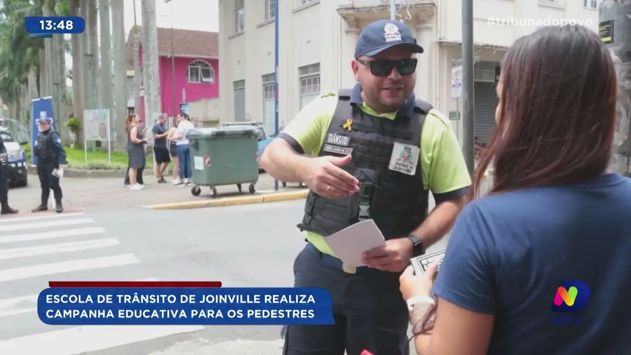 Escola de trânsito de Joinville promove campanha educativa para pedestres