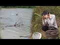 Download Lagu The pain of a woman who lost her child and was swept away by floodwaters. Will a miracle happen?