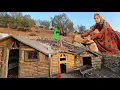 Download Lagu De ontberingen van de berg? De liefde van een moeder bouwt een dak... en verovert de lucht!