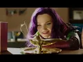 Descendants: Wicked World | Mal zingt Genie in a Bottle | Muziekvideo | Disney Kids België-Nederland