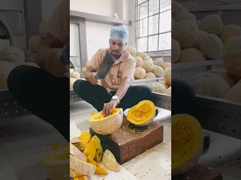 How Pumpkin Curry is prepared for thousands at Shirdi Sai Prasadalaya ?#namasteiindia#shirdisaibaba