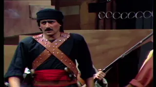 غسان صليبا صرخ الد يب البحري لمعت أبواق الث ورة مسرحية صيف ٨٤٠ 