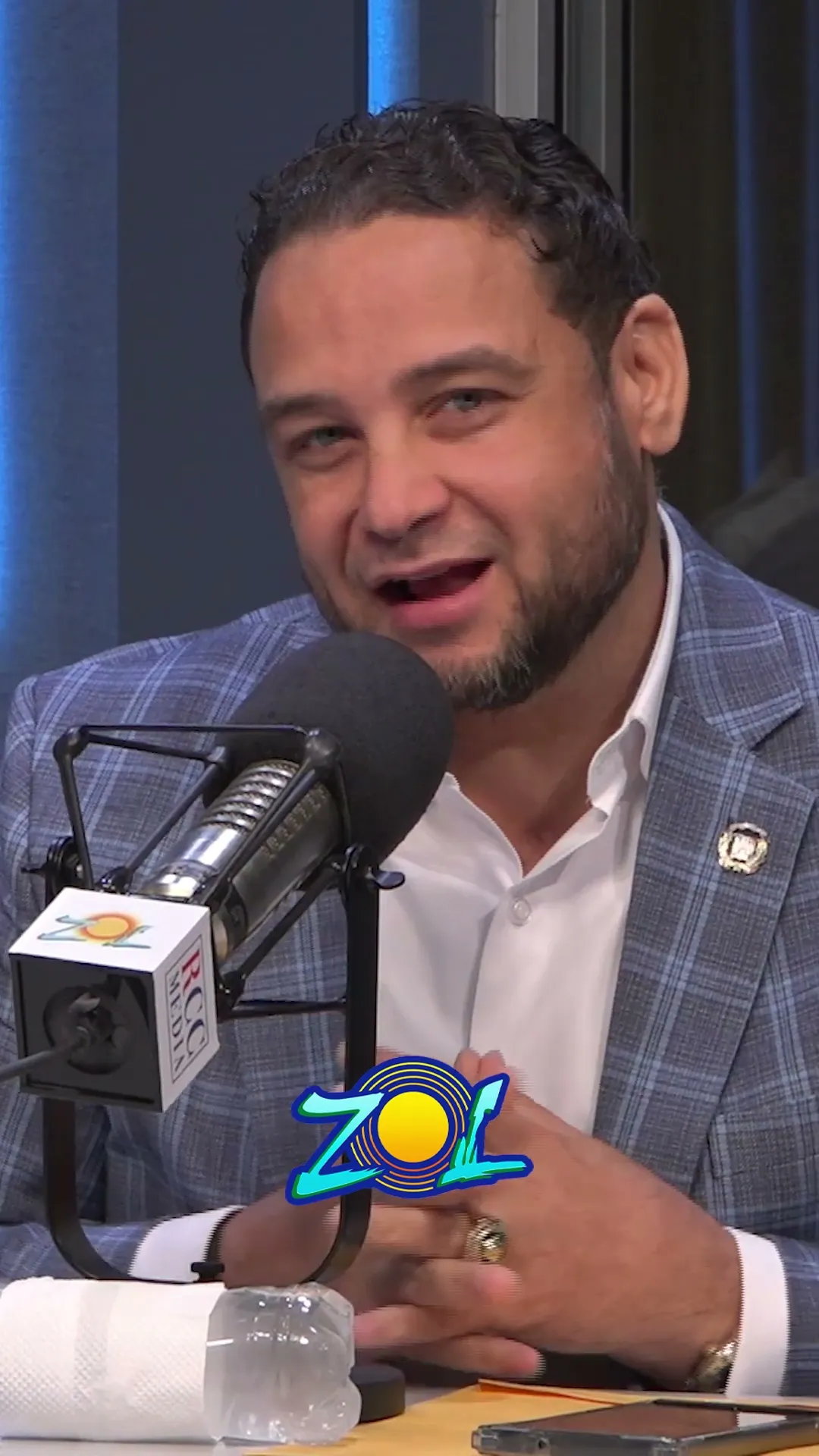 LA MANO INVISIBLE DEL PODER