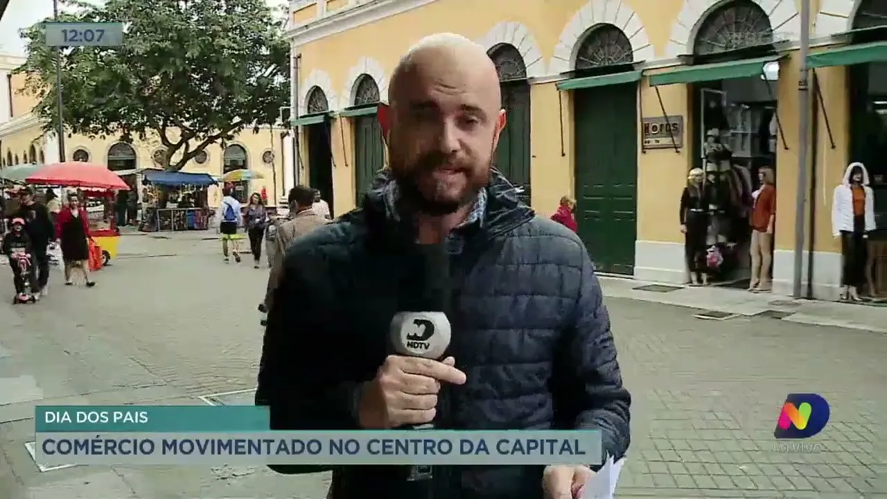 Dia dos Pais: comércio movimentado no Centro de Florianópolis
