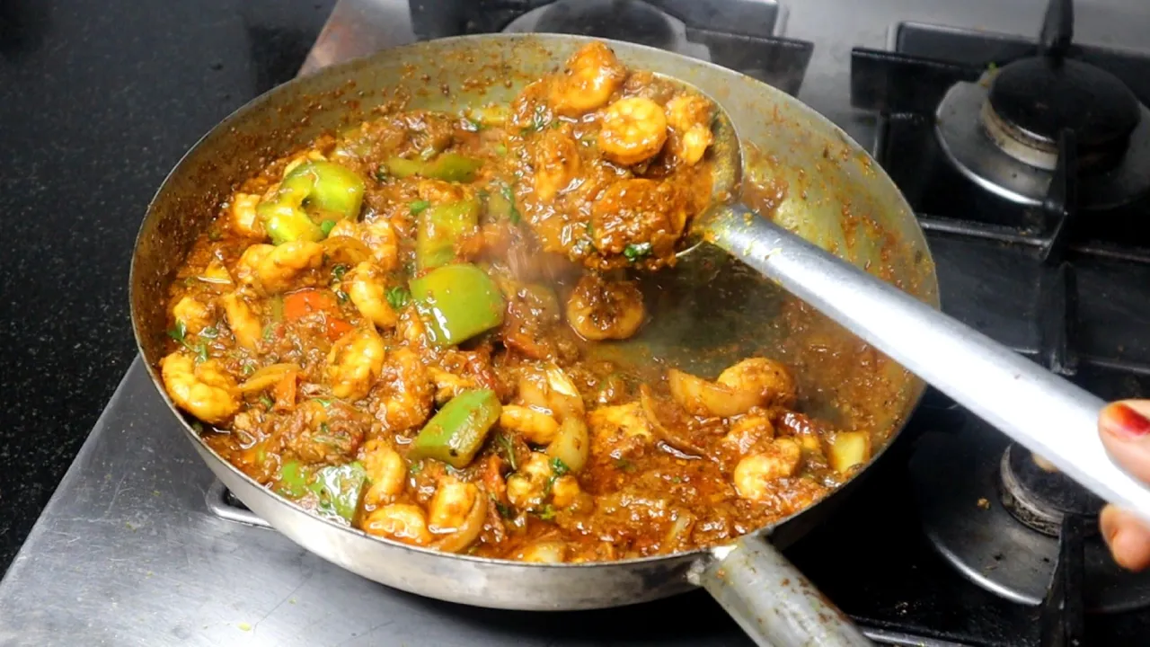 Mumbai dhaba prawns masala recipe easy and quick prawns masala bahot hi zaberdast banta hai 