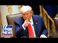Download Lagu Trump issues fresh WARNING to Hamas after returning from Middle East