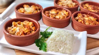Tavuklu Sebzeli Güvec yaptimm Çook lezzetli ve kolay bir Tarif.   Aşırı lezzetli ❤   Malzemeler: Kan. 