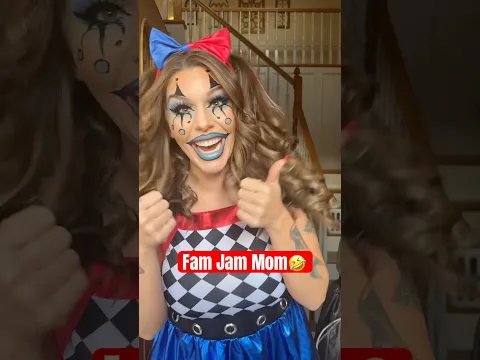 Mom‘s Halloween costume ￼