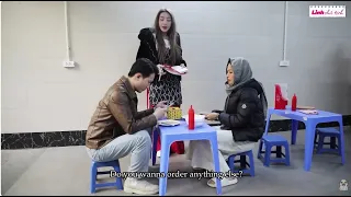 Cô Gái Gọi Món Ăn Cầu Cứu Chủ Quán Thoát Khỏi Gã Bạn Trai Tồi Tệ