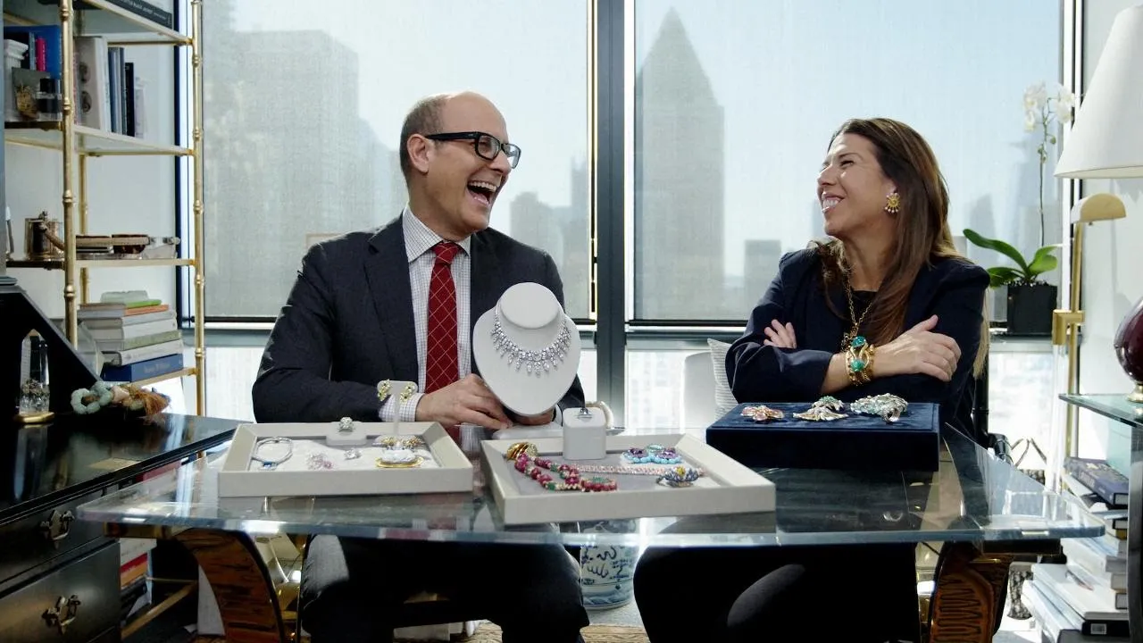 The Spine-Tingling Allure of Marie Antoinette’s Exquisite Jewels