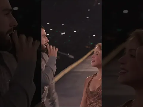 Gracias mi reina por la invitación @Shakira