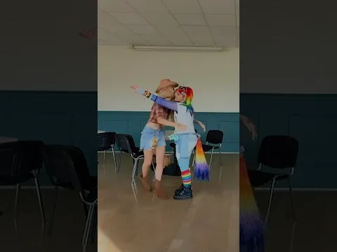 Applejack x Rainbow Dash ✨ #mlp #cosplay #mylittlepony