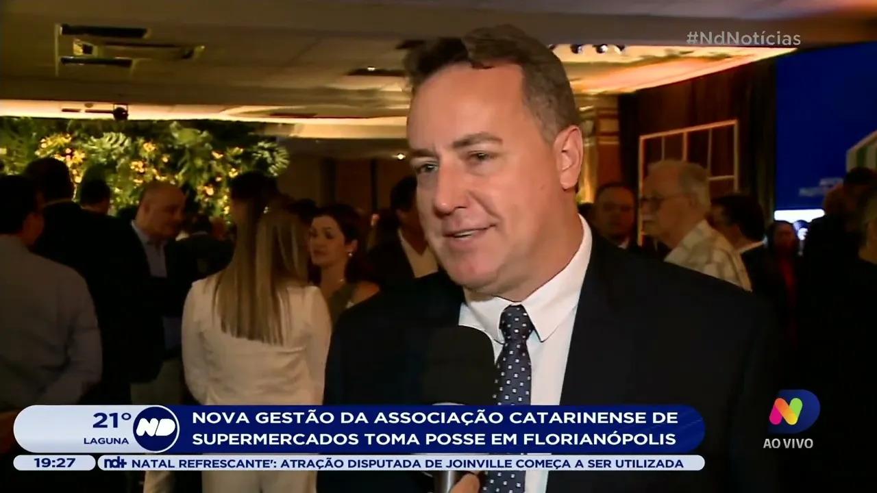 Novo presidente da Associação Catarinense de Supermercados toma posse junto com a nova gestão