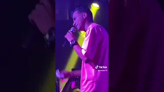 عصام صاصا نص سيطو مني بس خصمني لايف دندنها