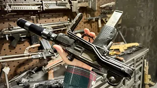 Suppressed Mini Uzi | the Uzi of the 80’s