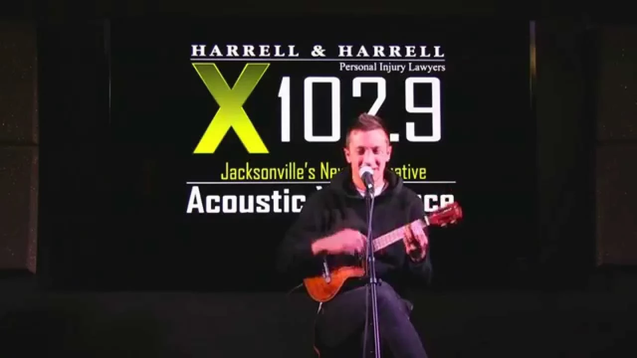 X102.9 Acoustic Xperience - Twenty One Pilots "Tear In My Heart"