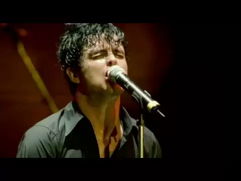 Download MP3 Green Day Wake Me Up When September Ends [ Live In England ]