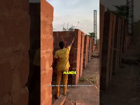 This Man Catches Thousands of Wild Lizards 😮 #shorts