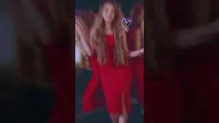 ياويلي لابس احمر ييما شايف حالو تصميمي ل لانا محمد 