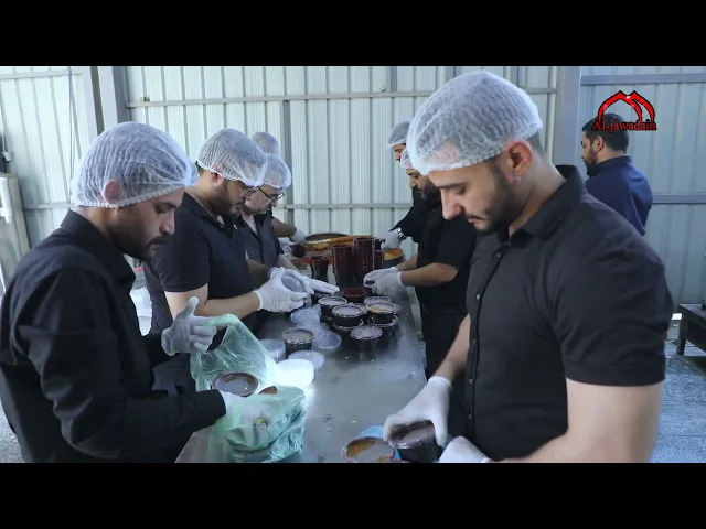 ⁣مطبخ العتبة الكاظمية يعمل ليلا ونهارا لتقديم الطعام الى الزائرين الكرام بمناسبة زيارة الأربعين