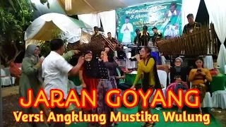 Download Mak Mak Nyerbu Dewi Menyanyikan Lagu ~ Jaran Goyang `Versi Angklung Mustika Wulung Sidayu MP3