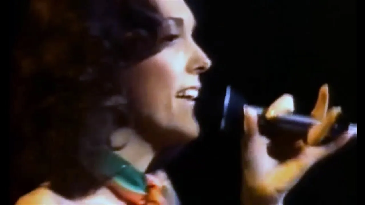 THE CARPENTERS   'THERE'S A KIND OF HUSH"   1976
