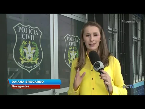 Mulher grávida, vítima de agressão, e filha de 5 anos passam a noite em delegacia de Navegantes