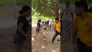 Broma a Iliana y Pepe farmeando aura 🤣
