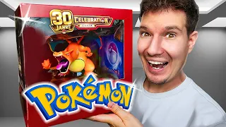 Ich öffne die 30 Jahre Glurak Premium Kollektion! 😮🔥