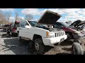 Junkyard Exploration 1996 Jeep Grand Cherokee - LKQ Pick Your Part