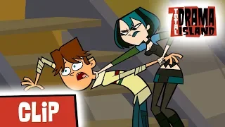TOTAL DRAMA ISLAND The Code-meister in action S1 Ep 8 Total Drama