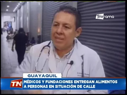 Médicos y fundaciones entregan alimentos a personas en situación de calle