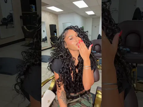 NGL the French Curl is it ππ₯ #dopeaxxpana #bohobraids #frenchcurl #bayareabraider