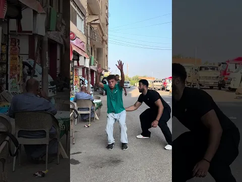 ساعدته انه يعمل الحركه الي نفسه فيها 😱💪❤️