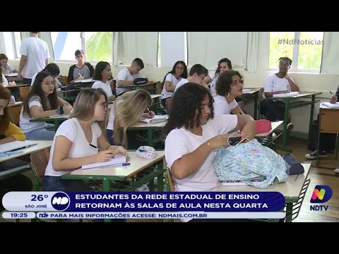 Estudantes da rede estadual de ensino retornam às salas de aula nesta quarta