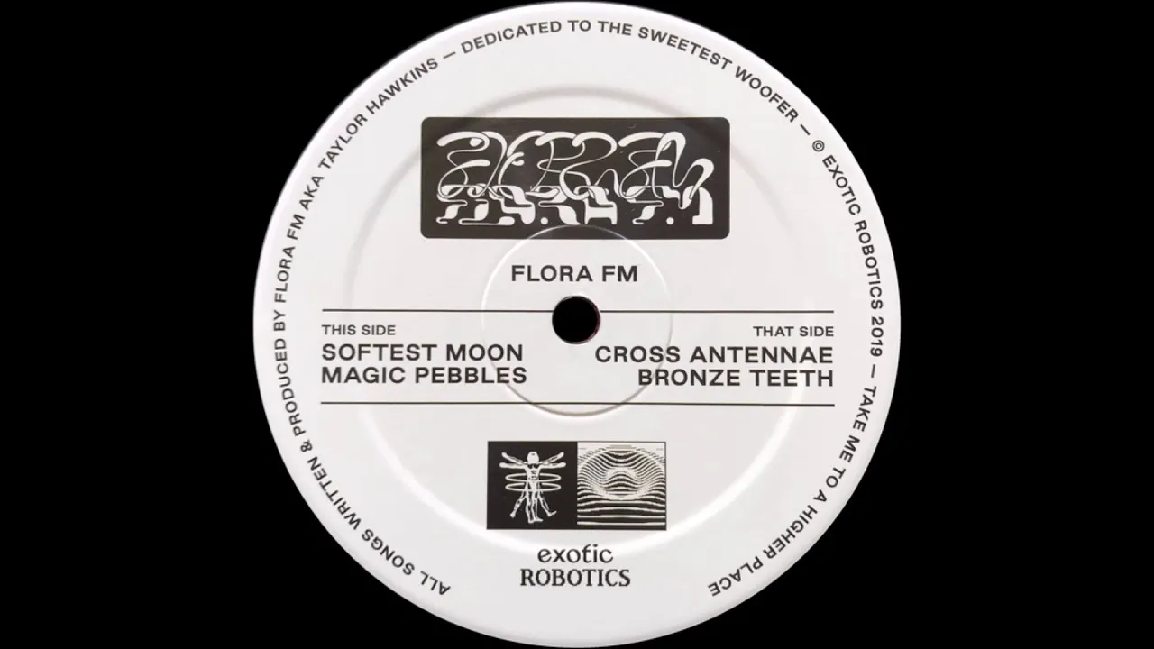 Flora FM - Cross Antennae [EXOTIC005]